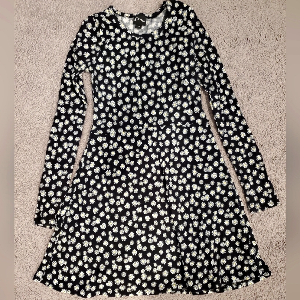 Girls Long Sleeved Dress